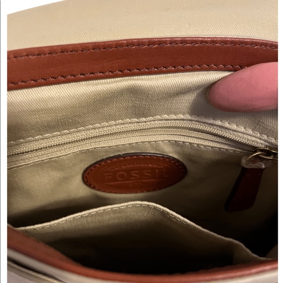 Fossil Cross Body Bag - Picture 2 of 3